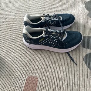 Karhu Ikoni Navy and White Athletic Shoes